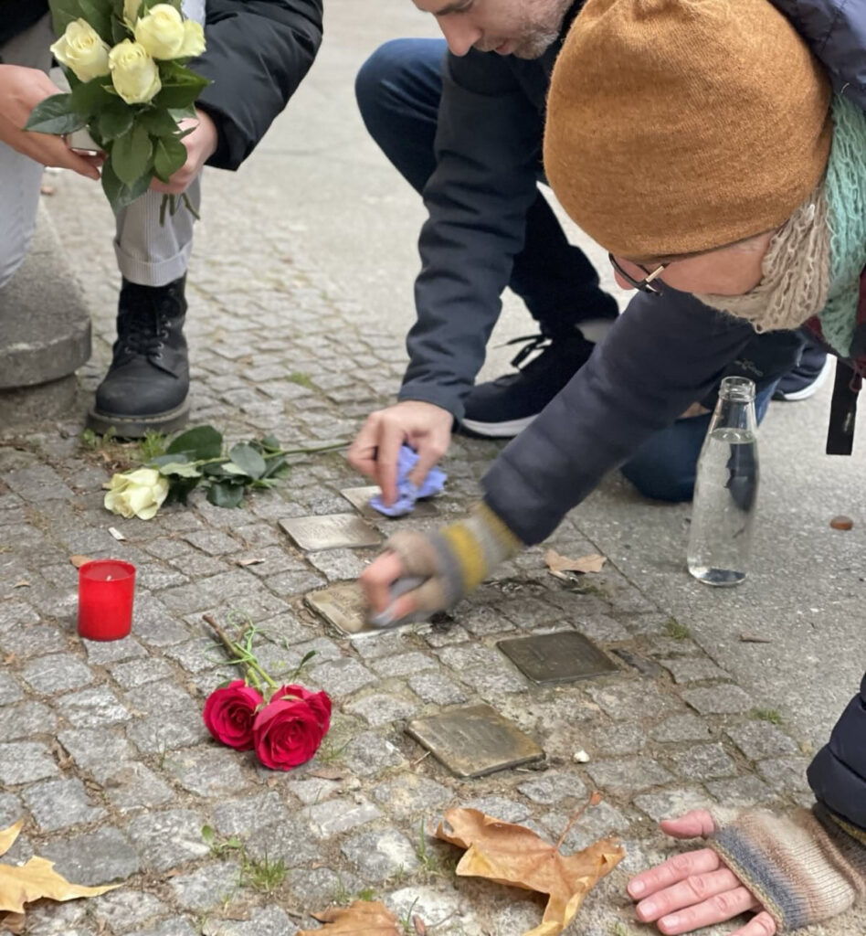 Stolpersteine putzen!